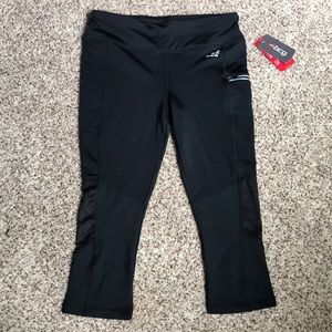 Black Running Capri